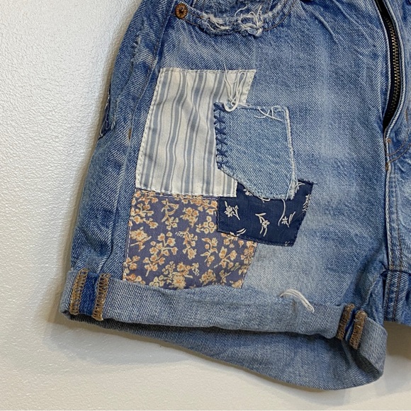 AMERICAN EAGLE OUTFITTERS mom shorts patchwork high rise - Picture 5 of 5